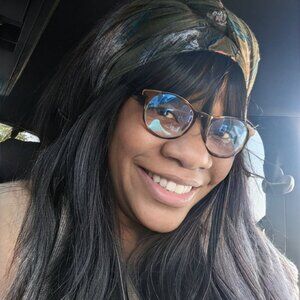 Meet your Posher, Rosalee